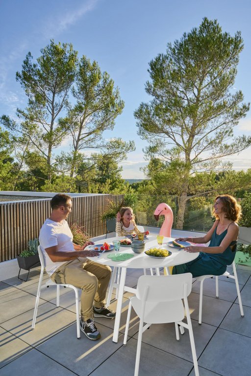 Gallery image for position 14