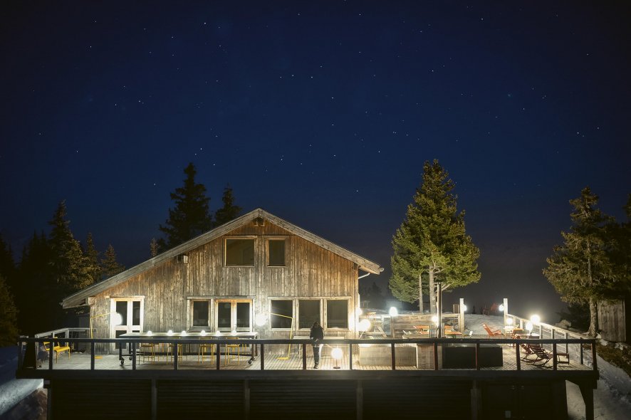 Gallery image for position 16