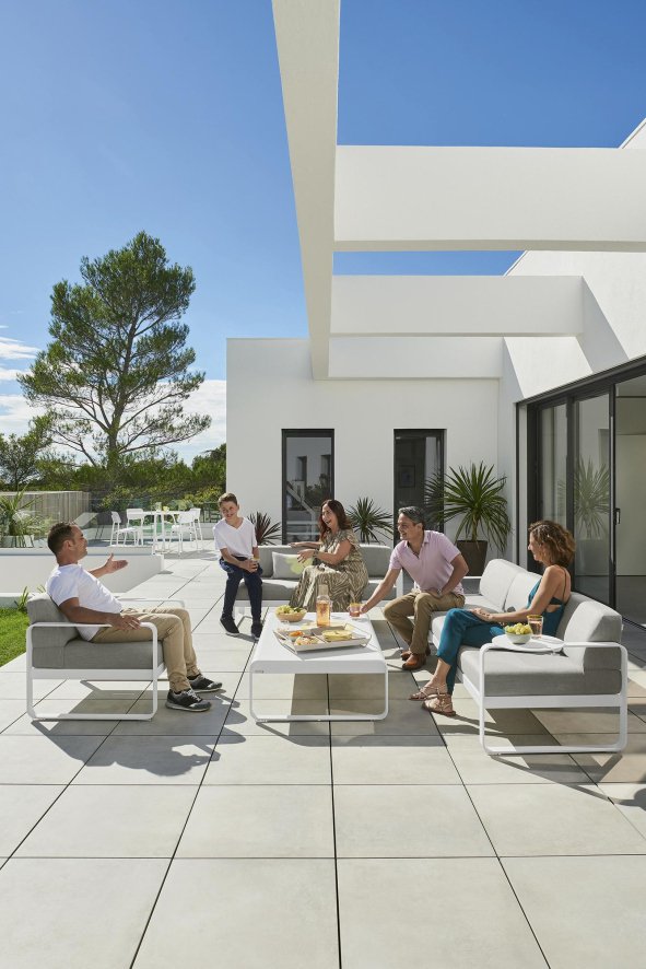 Gallery image for position 3