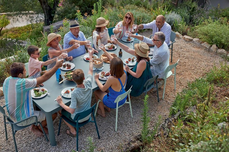 Gallery image for position 3