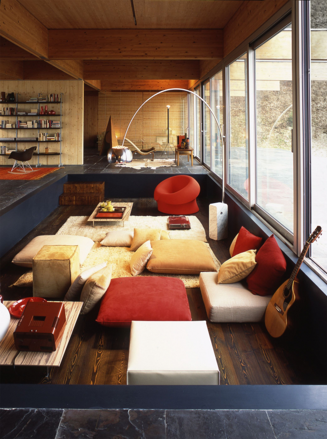 Gallery image for position 2