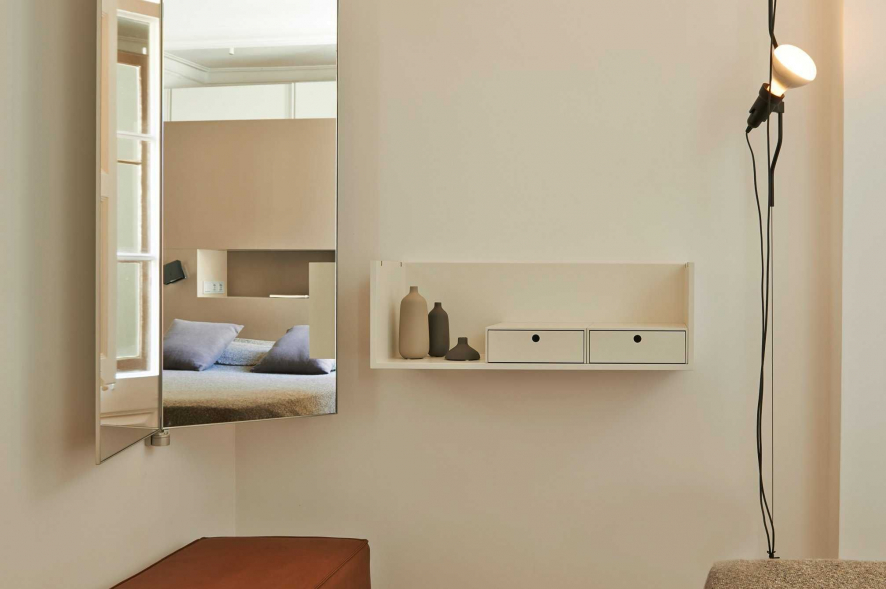 Gallery image for position 9