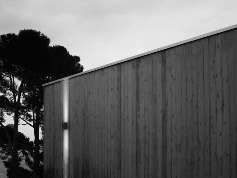 Gallery image for position 5