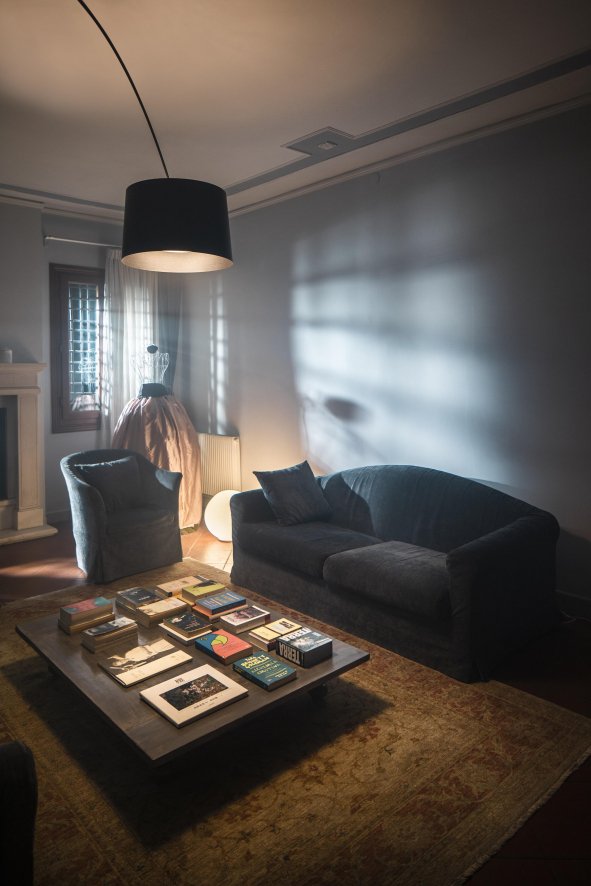 Gallery image for position 5