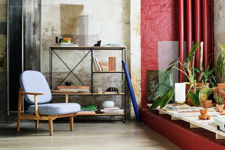 Gallery image for position 1