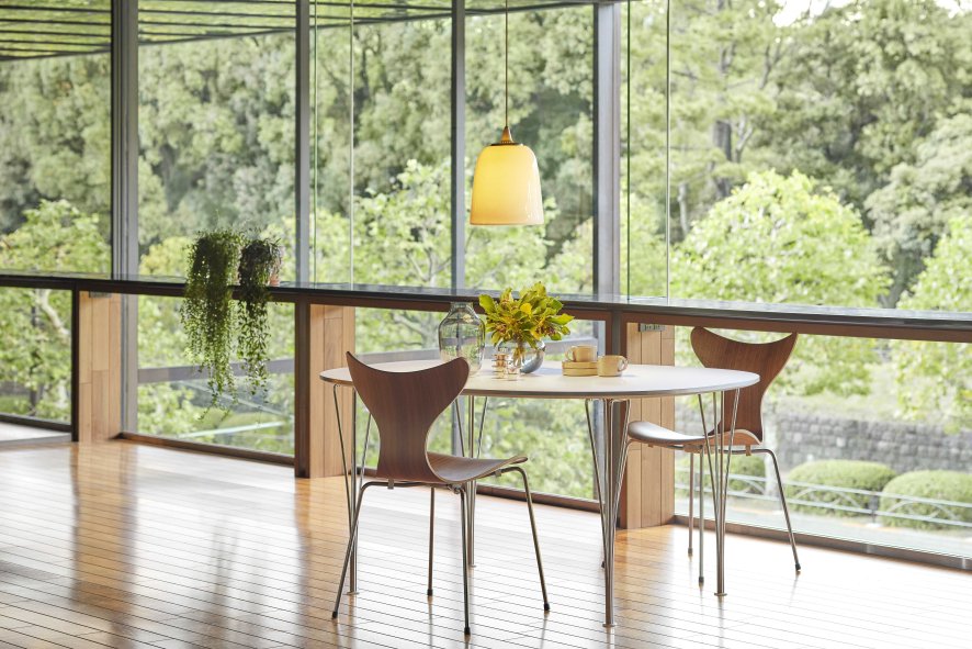 Gallery image for position 4