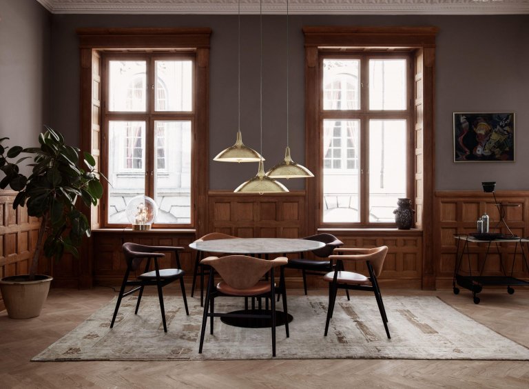 Gallery image for position 1