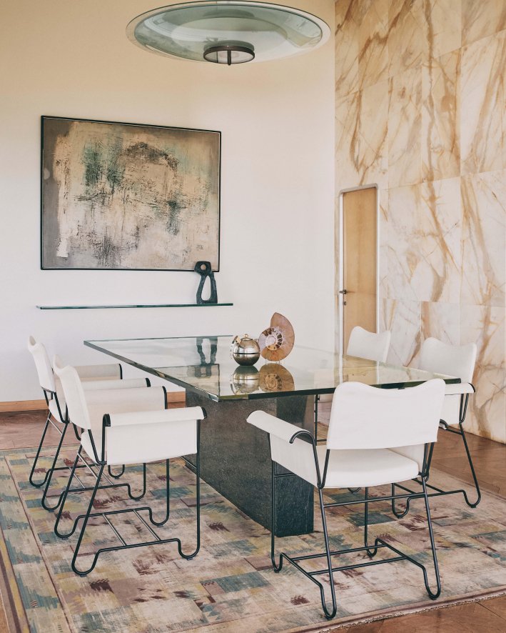 Gallery image for position 3