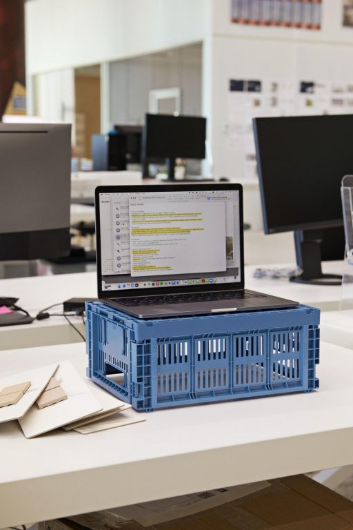 Gallery image for position 1