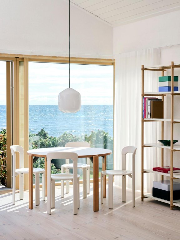 Gallery image for position 4