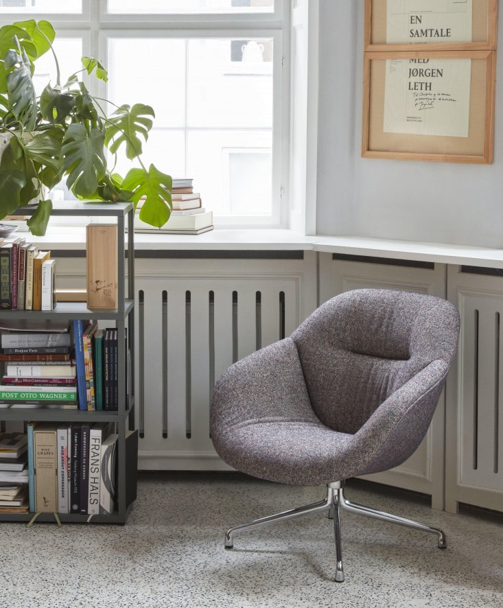 Gallery image for position 1