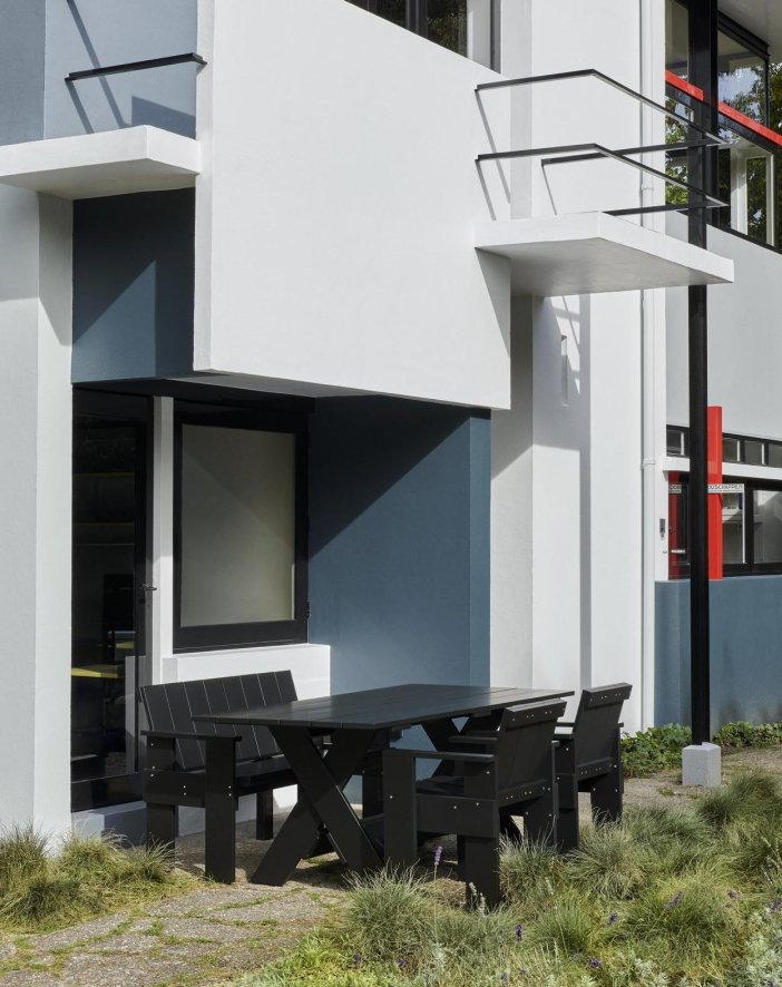 Gallery image for position 3