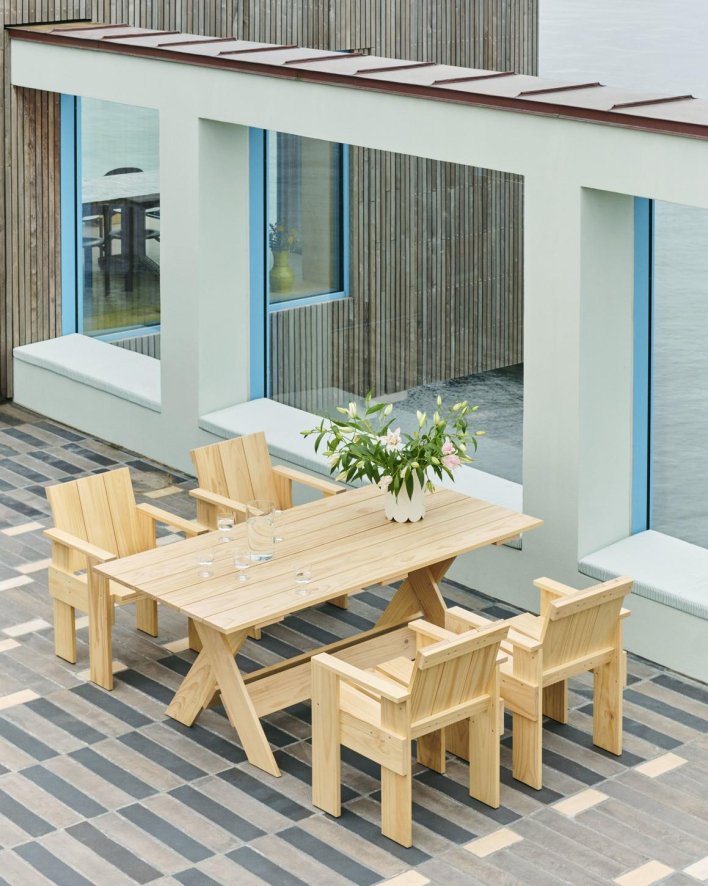 Gallery image for position 1