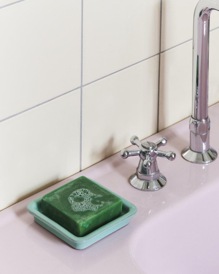 Gallery image for position 3