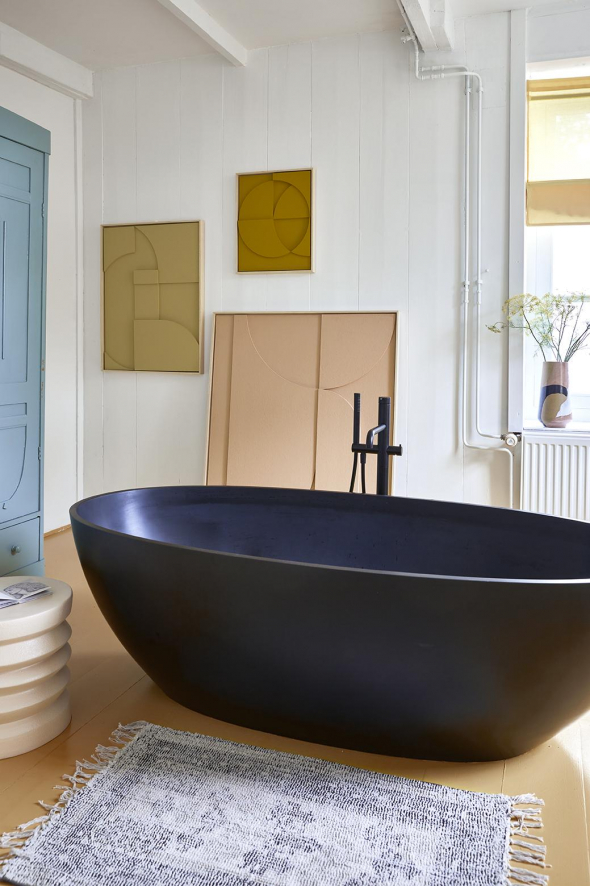 Gallery image for position 3