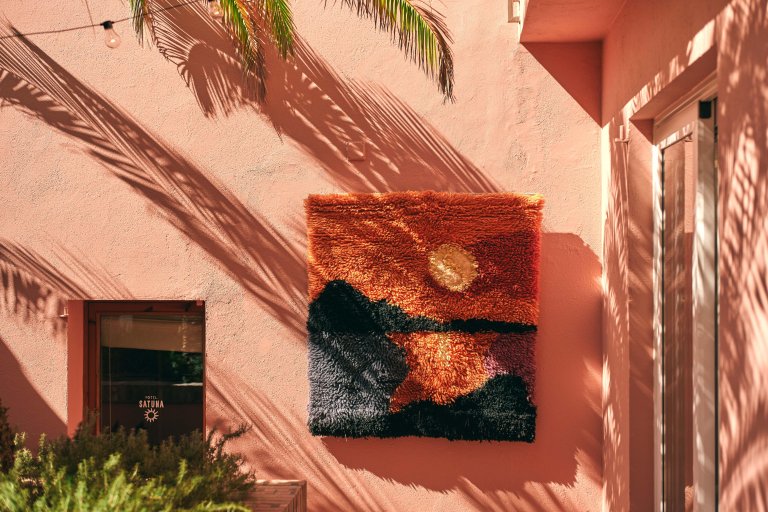 Gallery image for position 5