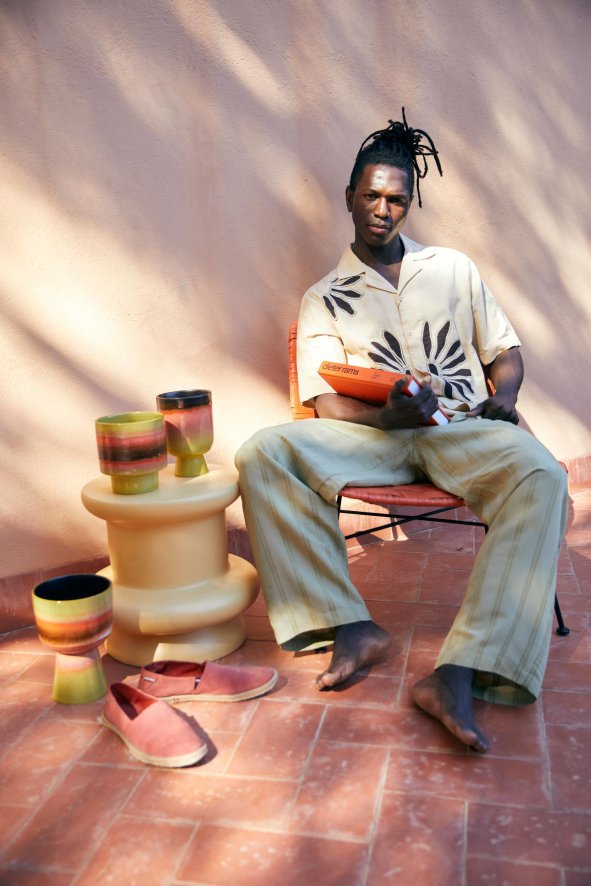 Gallery image for position 1