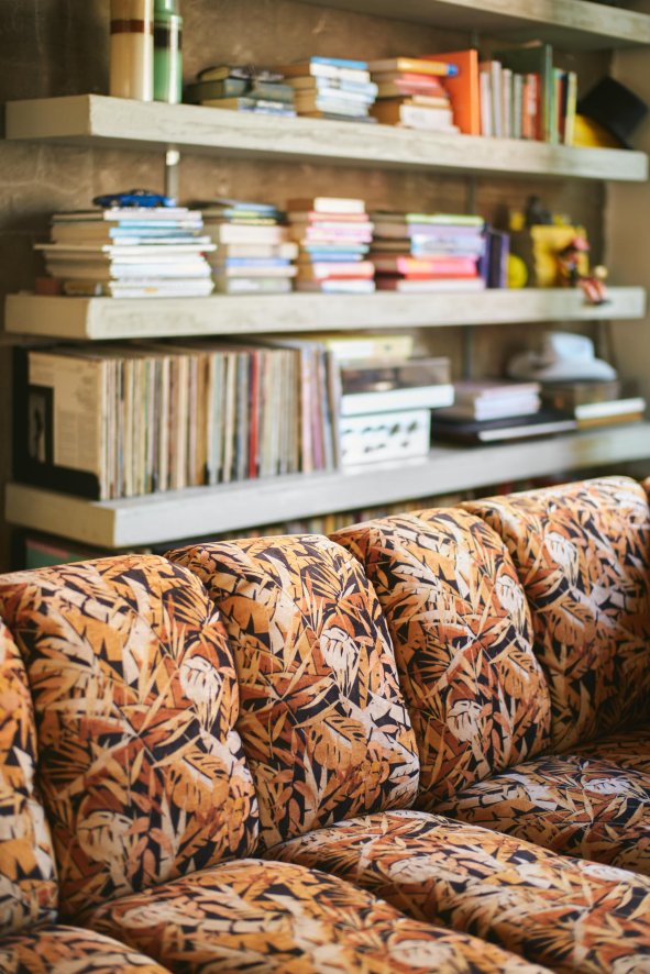 Gallery image for position 4