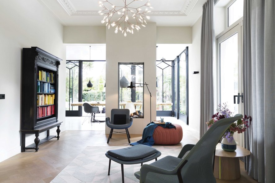 Gallery image for position 9