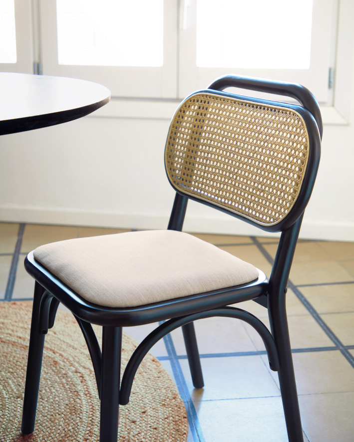 Gallery image for position 12