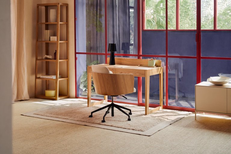 Gallery image for position 4