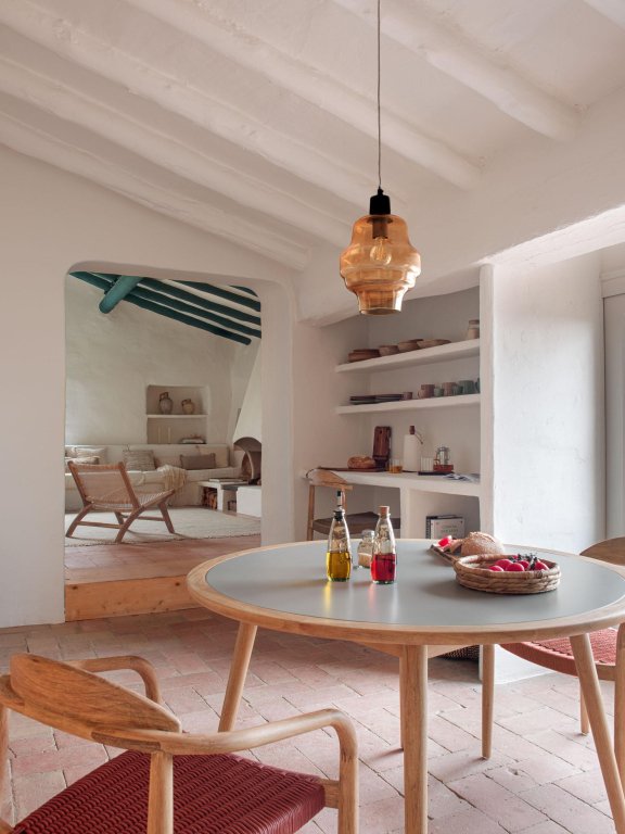 Gallery image for position 8