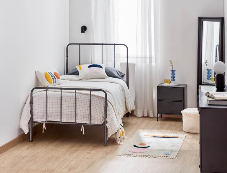 Gallery image for position 8