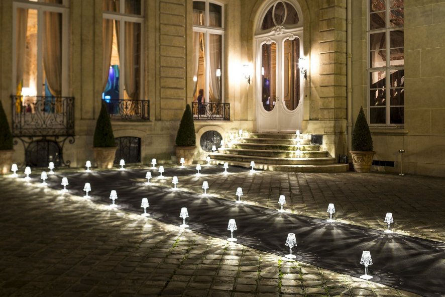 Gallery image for position 3