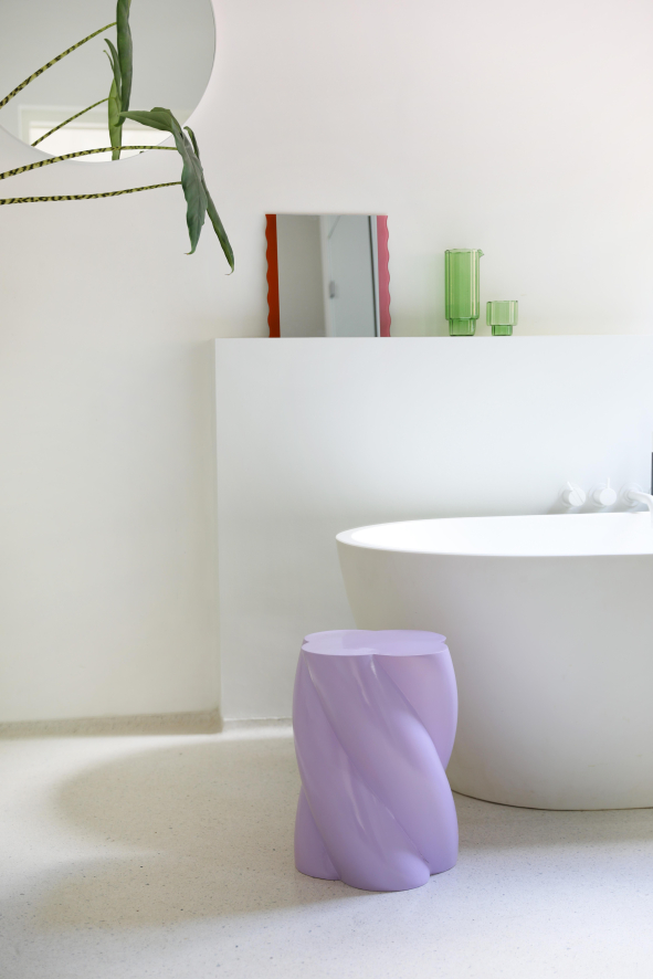 Gallery image for position 6