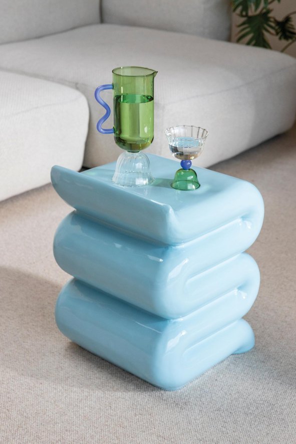 Gallery image for position 3