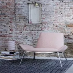 Komio fauteuil zwart onderstel, stof Ploegwool 91