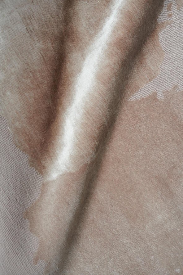 Gallery image for position 2