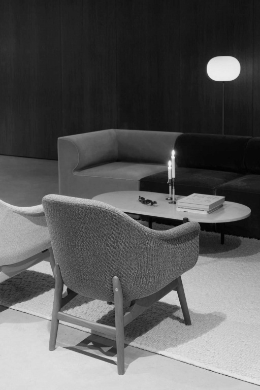 Gallery image for position 14