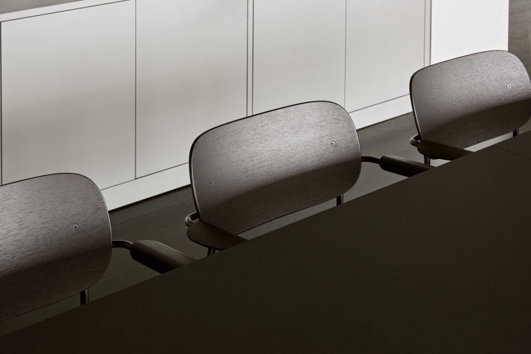 Gallery image for position 9