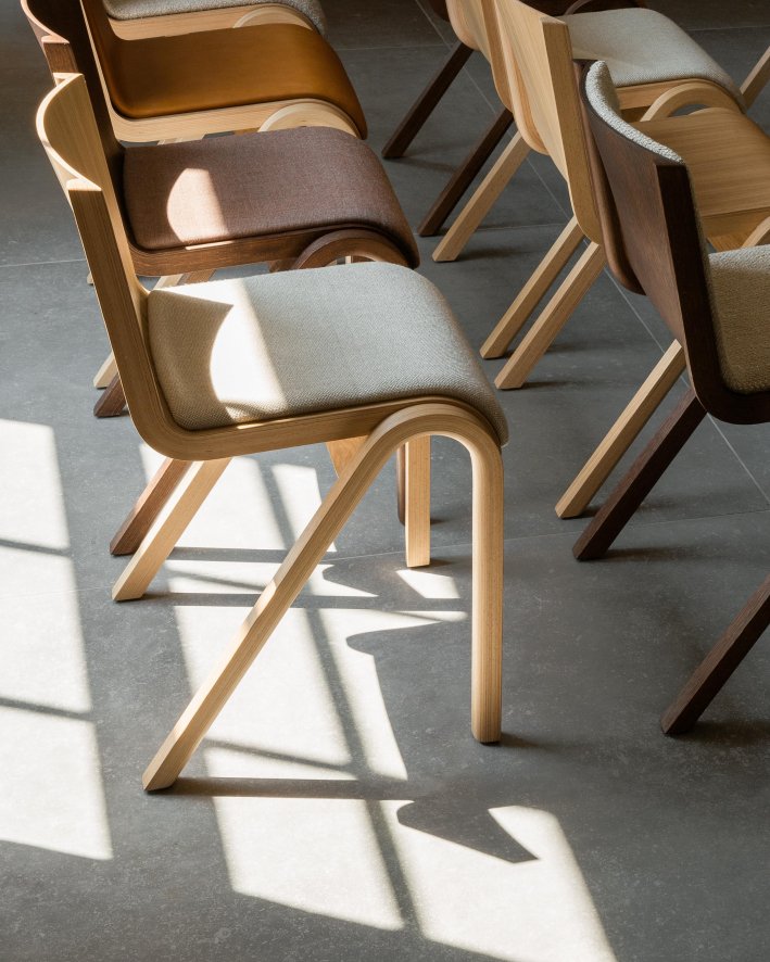 Gallery image for position 6