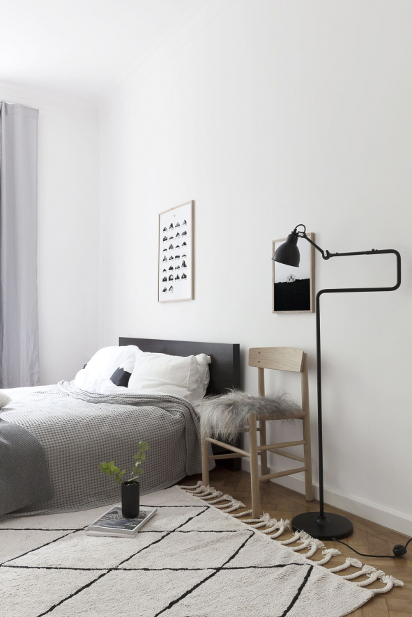 Gallery image for position 17