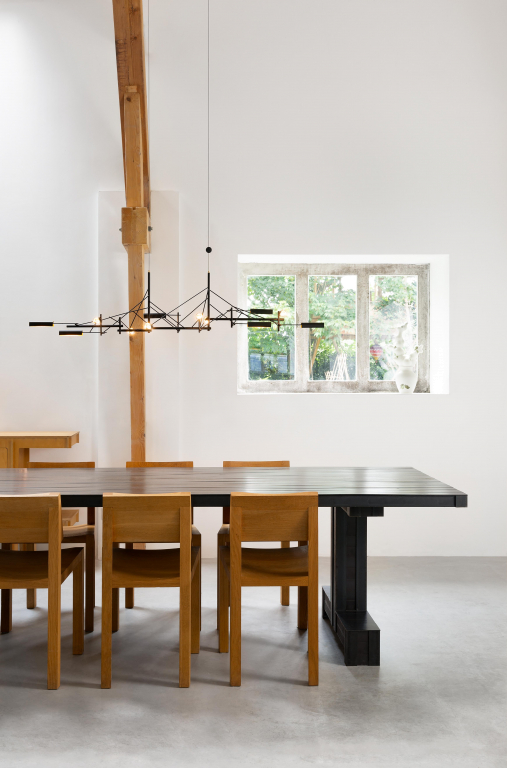 Gallery image for position 16