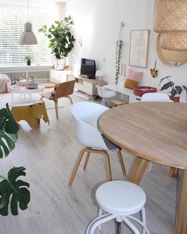 Gallery image for position 13