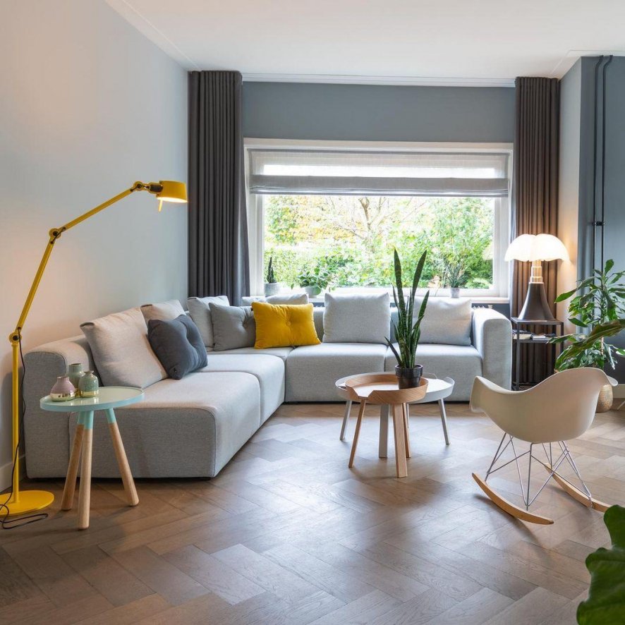 Gallery image for position 9