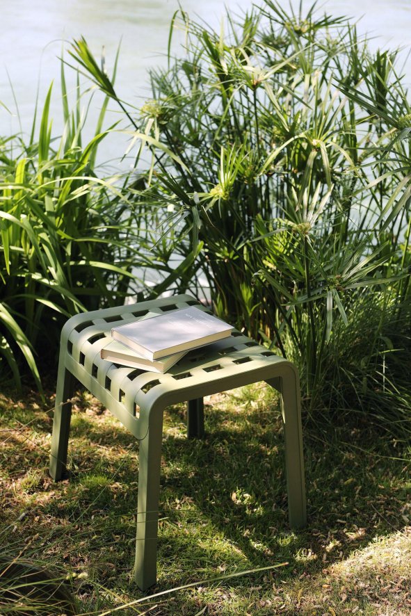 Gallery image for position 1