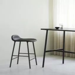 Form Barstool barkruk 65 cm met stalen onderstel zwart