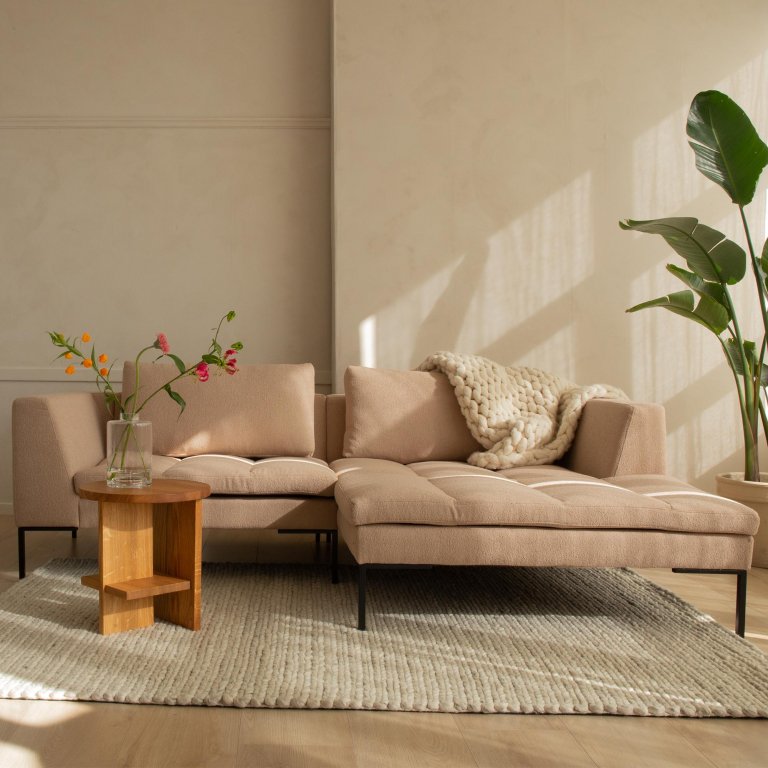 Gallery image for position 1