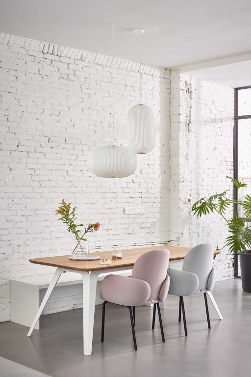 Gallery image for position 4