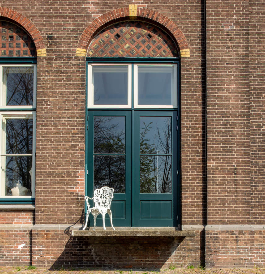 Gallery image for position 27