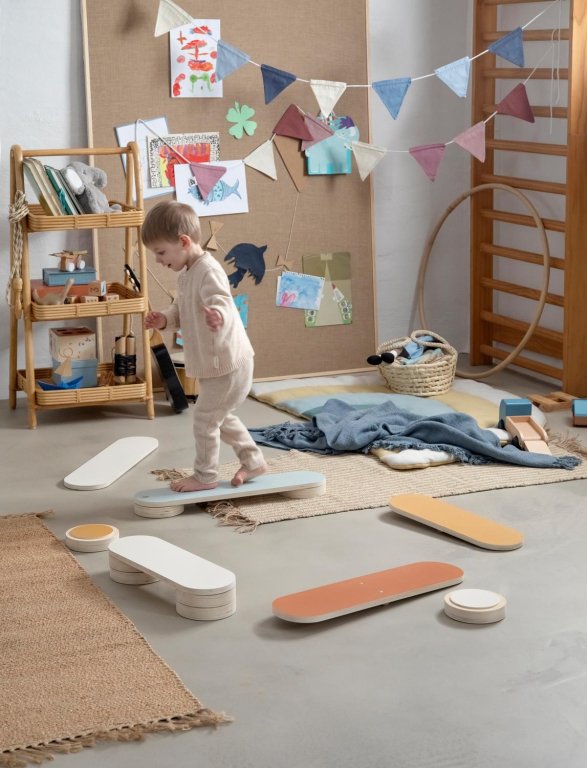 Gallery image for position 6