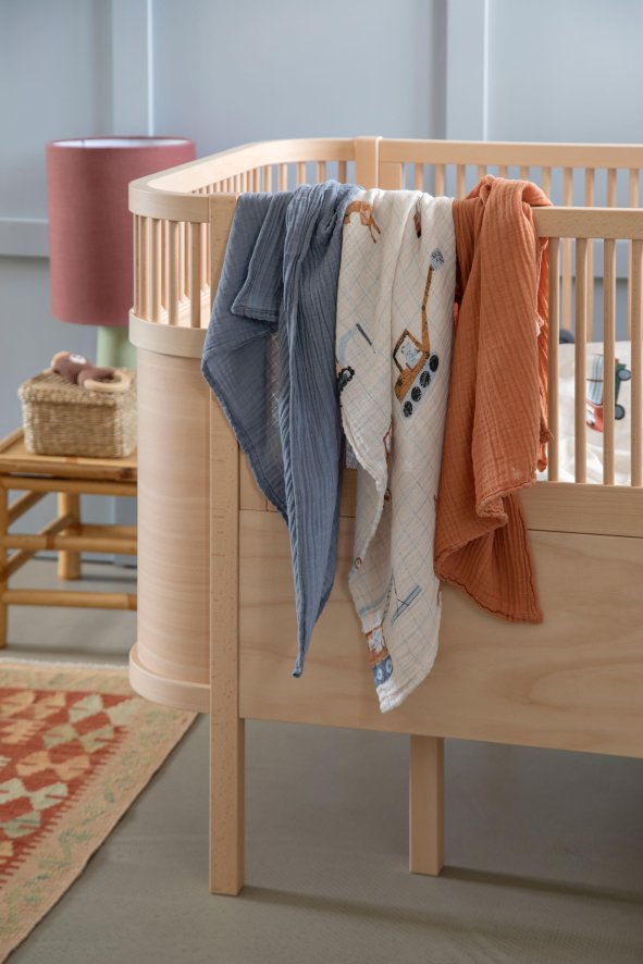 Gallery image for position 1