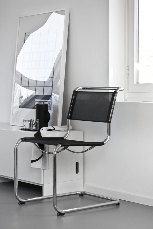 Gallery image for position 4