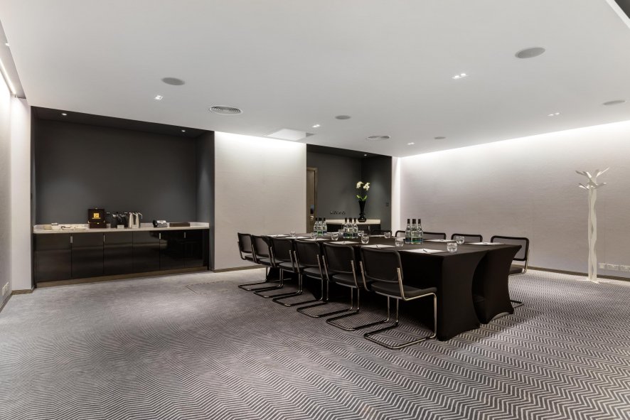 Gallery image for position 3