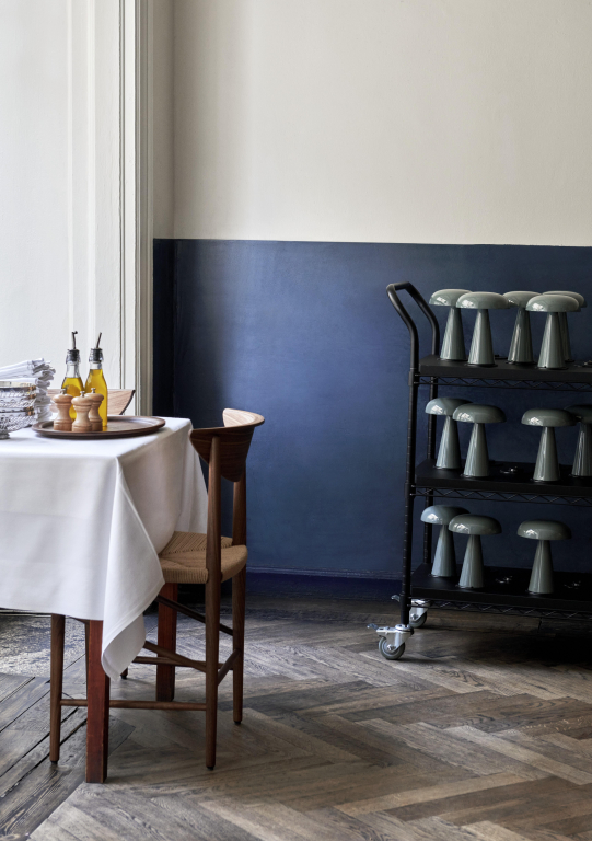 Gallery image for position 25