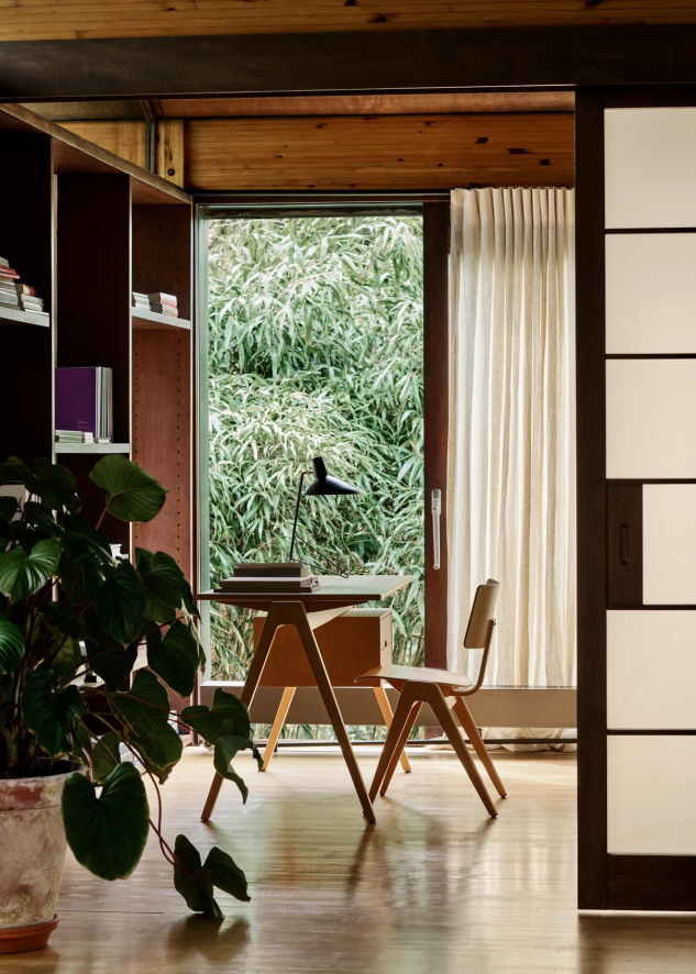 Gallery image for position 5